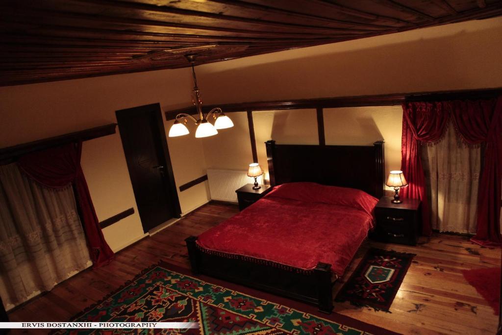 Guest House Bujtina Leon Korce Room photo