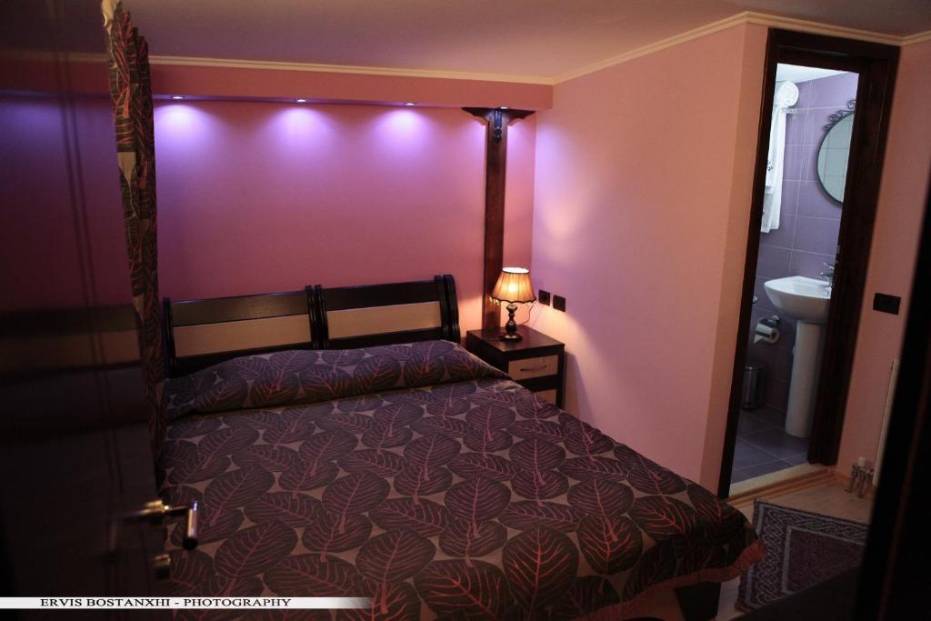 Guest House Bujtina Leon Korce Room photo